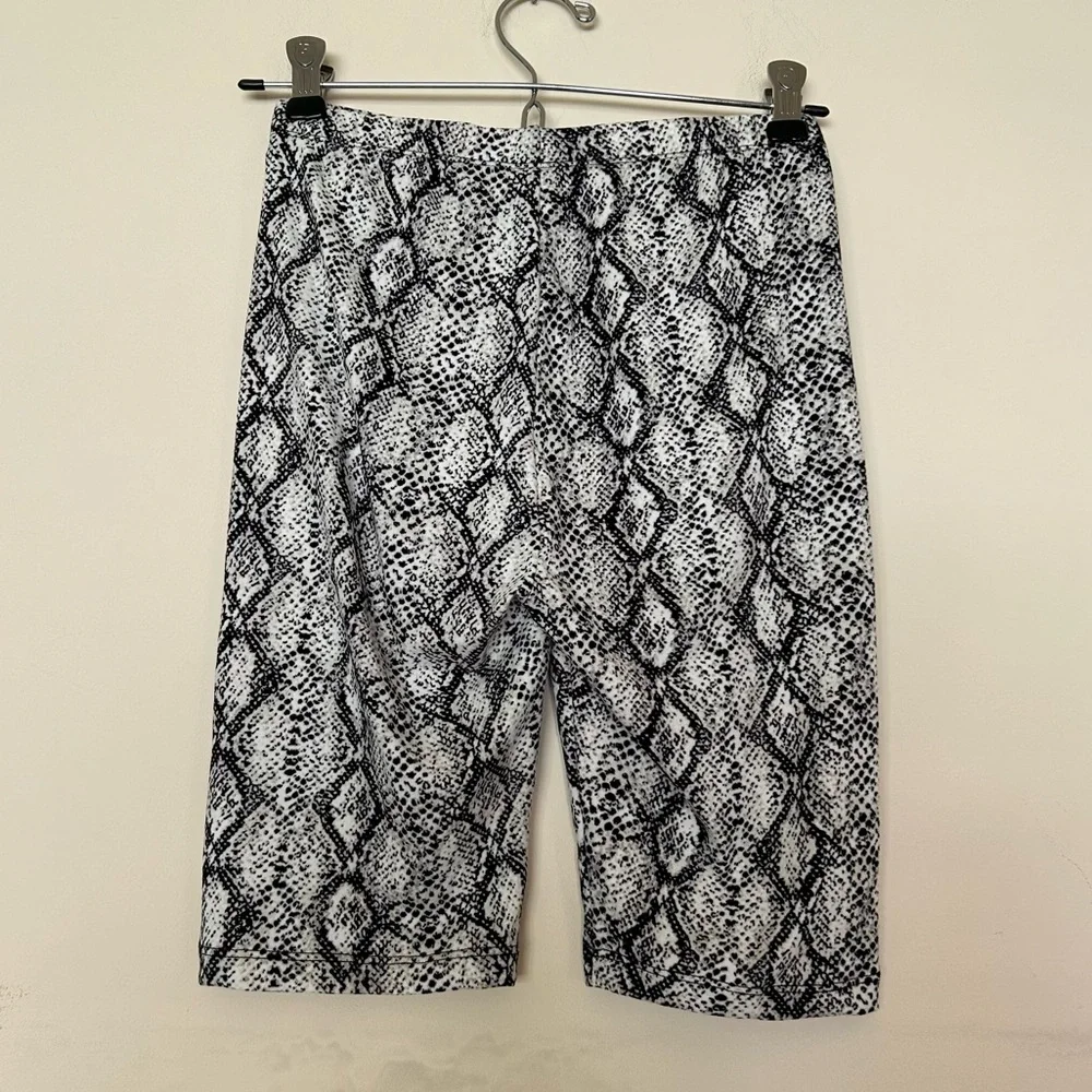 Color Alien Snake Print Bike Short - Picture 3 of 9